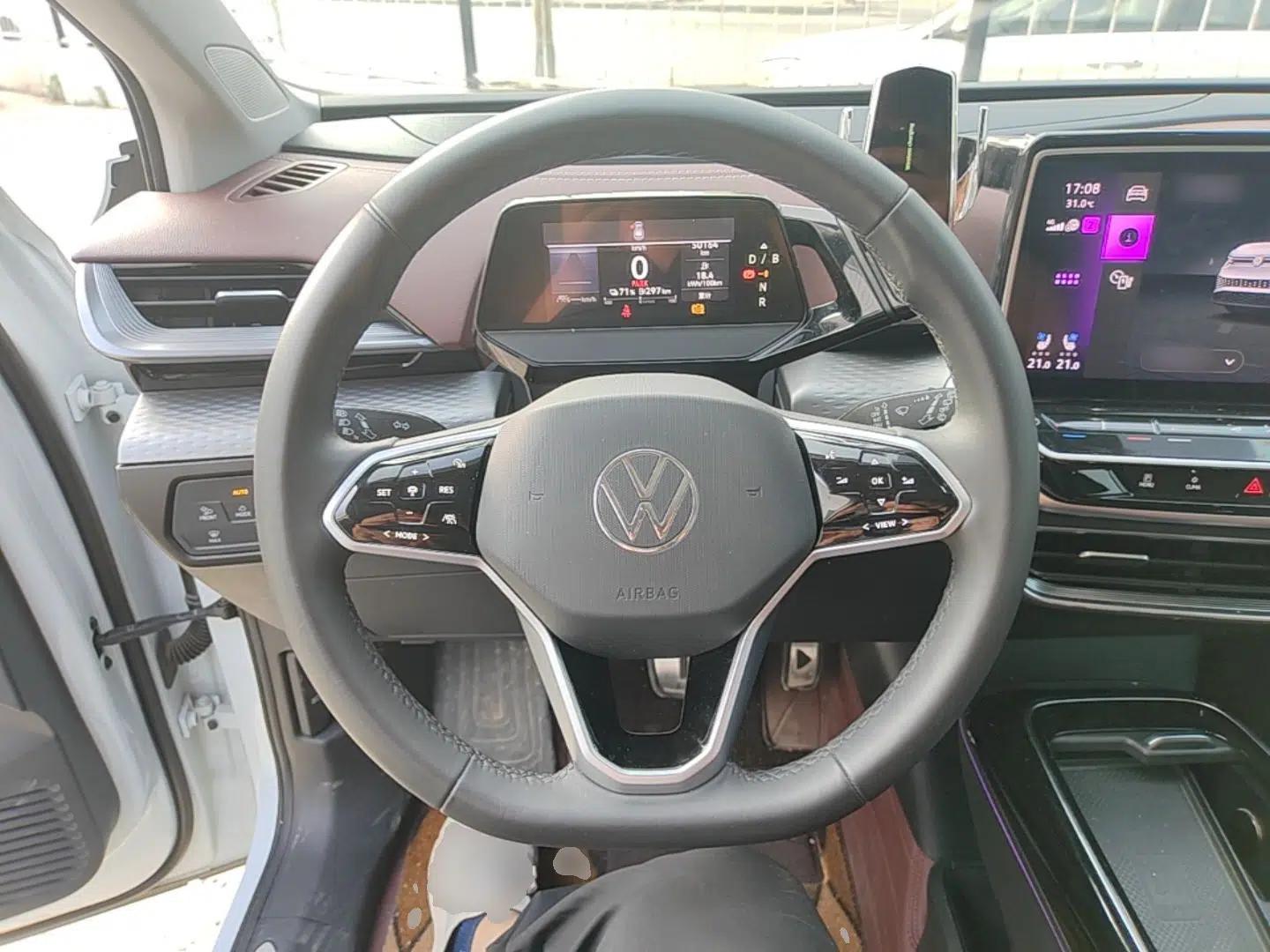 Used Volkswagen ID.6 X 2023 Ultra-Intelligent Long-Range Version — миниатюра 13