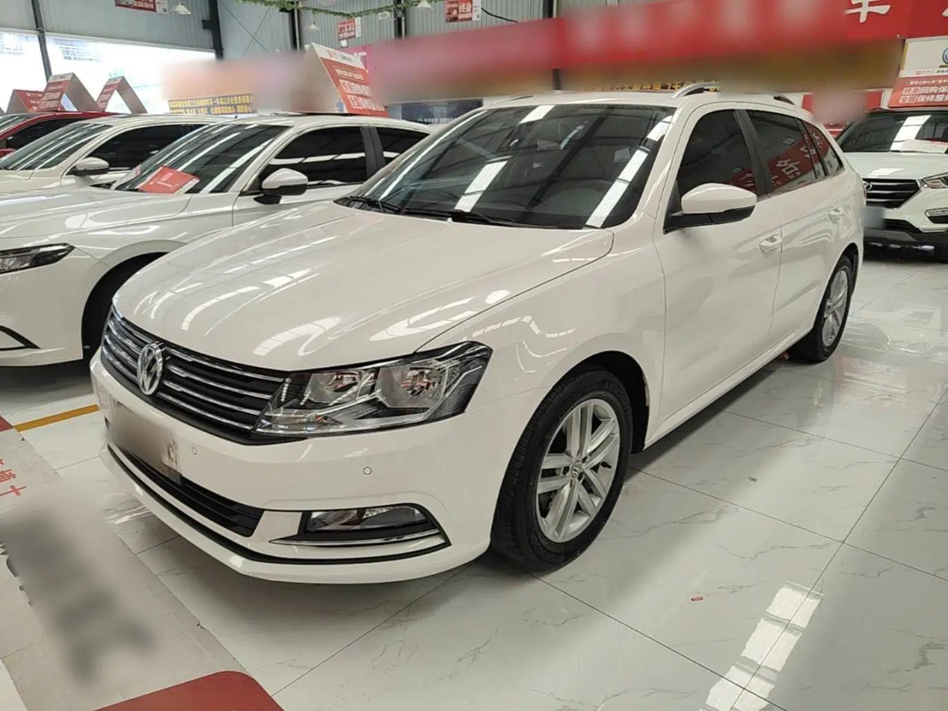 Used Volkswagen Gran Lavida 2017 230TSI DSG Comfort Edition — миниатюра 1