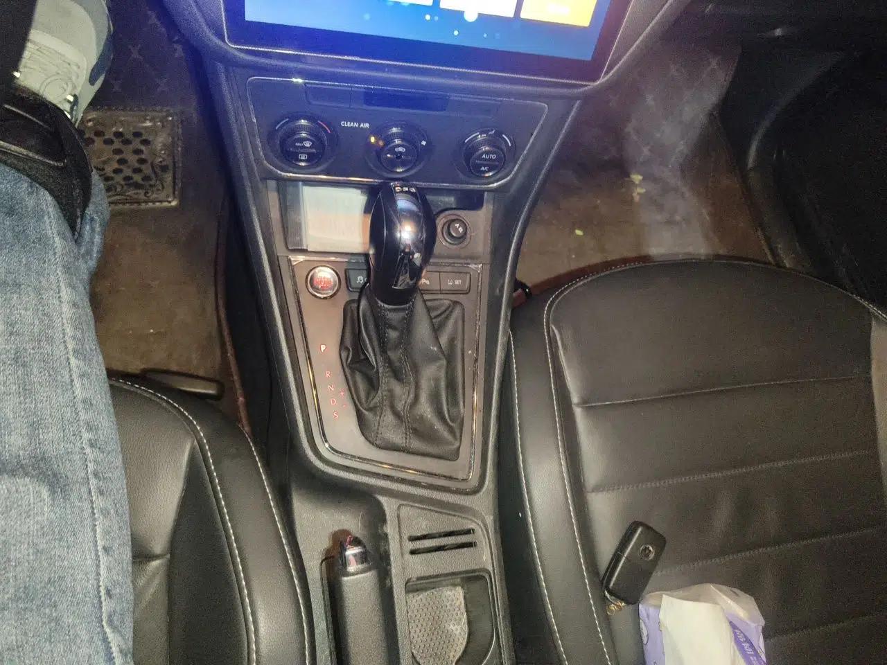 Used Volkswagen Gran Lavida 2017 180TSI DSG Comfort Edition — миниатюра 14