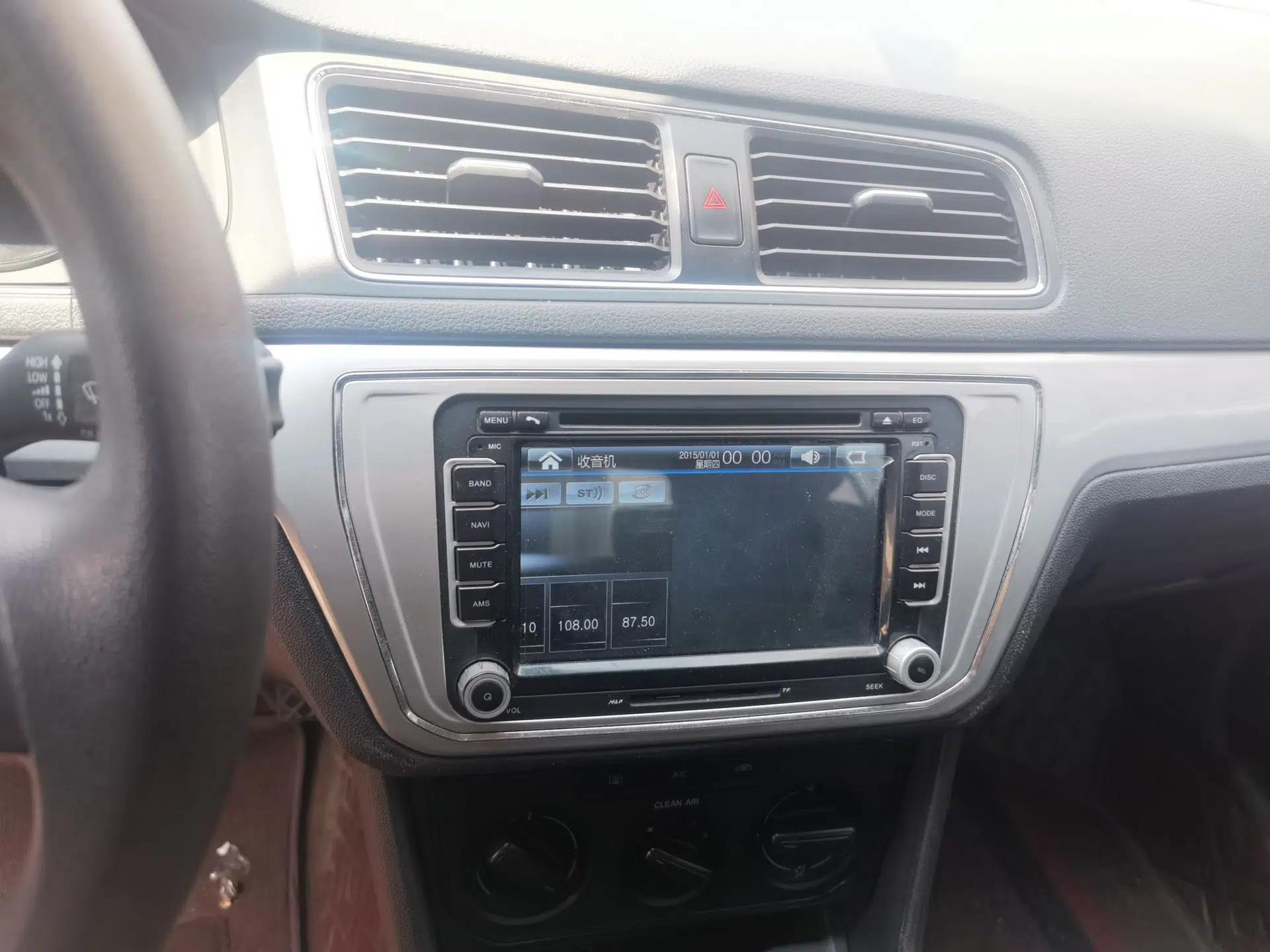 Used Volkswagen Gran Lavida 2015 1.6L Manual Fashion Edition — миниатюра 13
