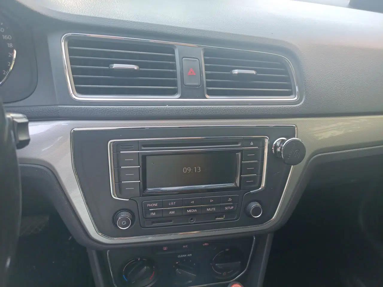 Used Volkswagen Gran Lavida 2015 230TSI DSG Comfort Edition — миниатюра 13