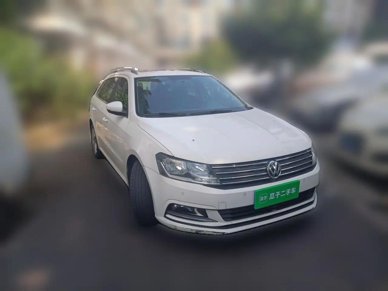 Used Volkswagen Gran Lavida 2015 230TSI DSG Comfort Edition — миниатюра 3