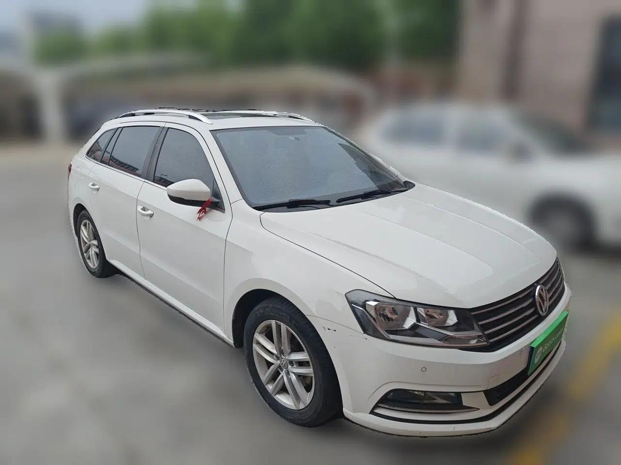 Used Volkswagen Gran Lavida 2017 1.6L Automatic Comfort Edition — миниатюра 3