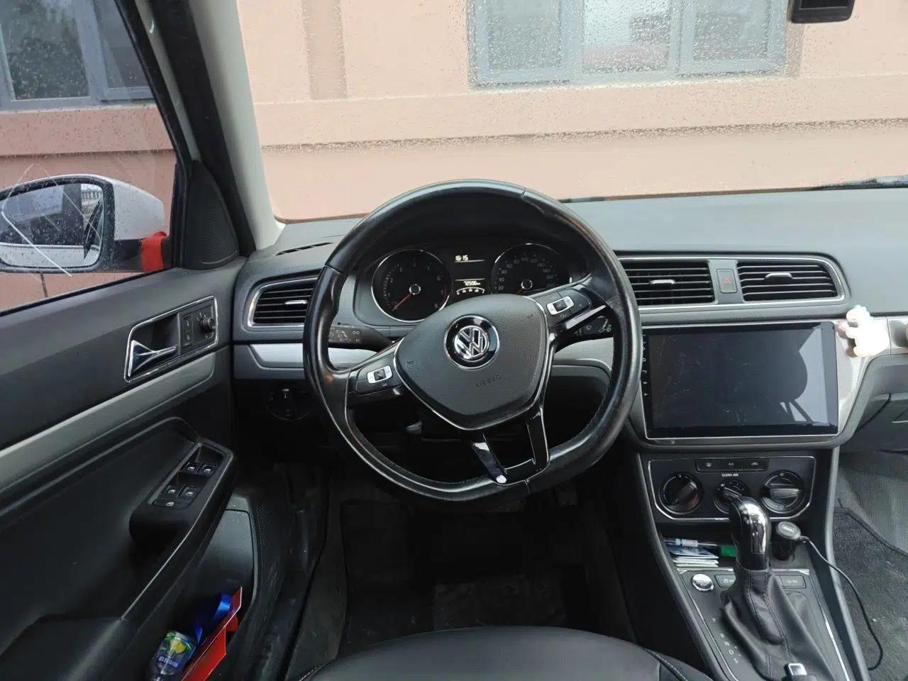 Used Volkswagen Gran Lavida 2017 1.6L Automatic Comfort Edition — миниатюра 10