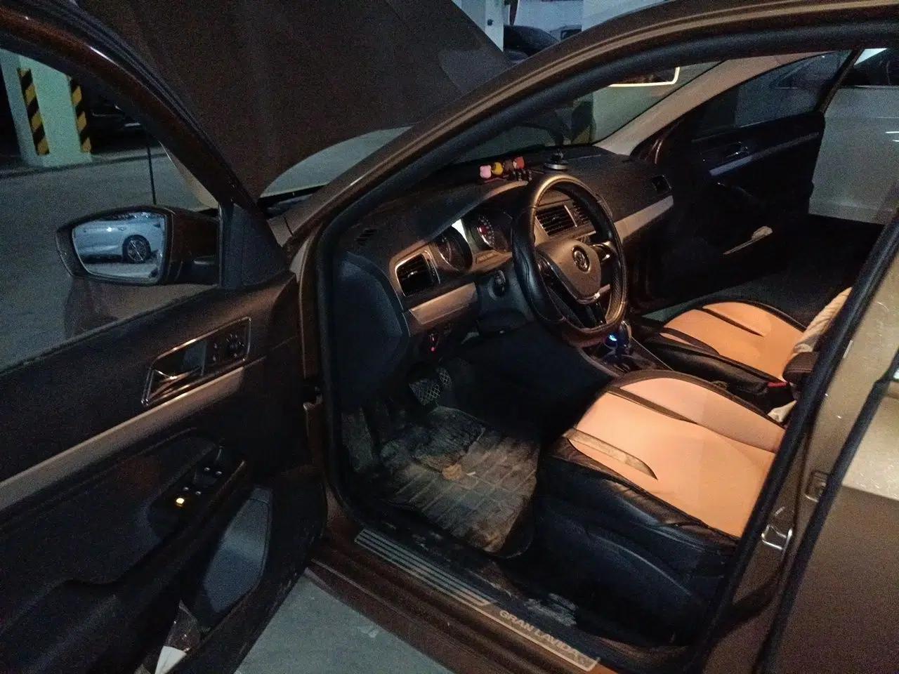Used Volkswagen Gran Lavida 2015 1.6L Automatic Comfort Edition — миниатюра 16