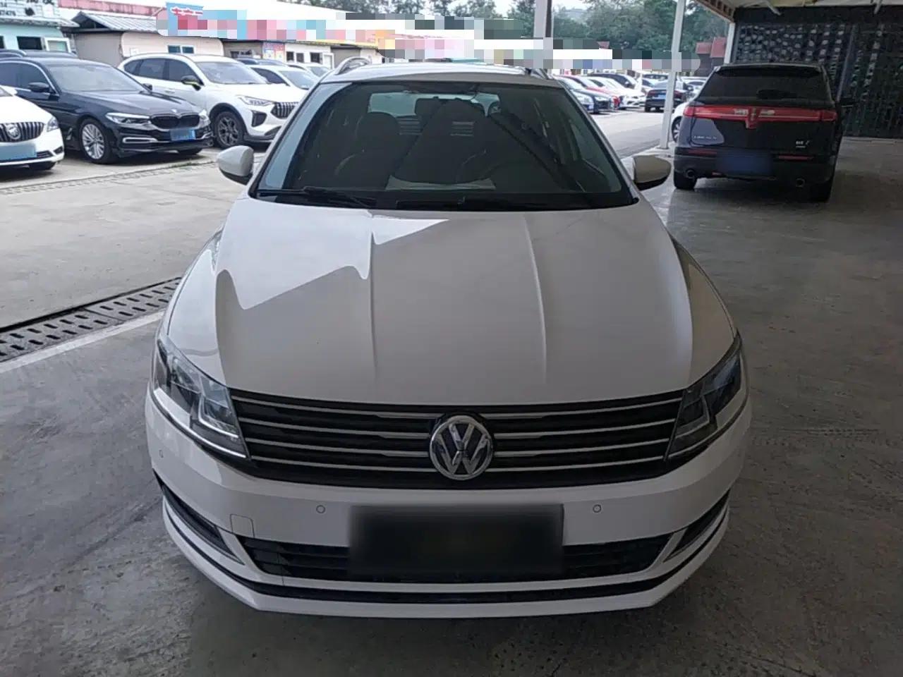 Used Volkswagen Gran Lavida 2015 1.6L Automatic Comfort Edition — миниатюра 2