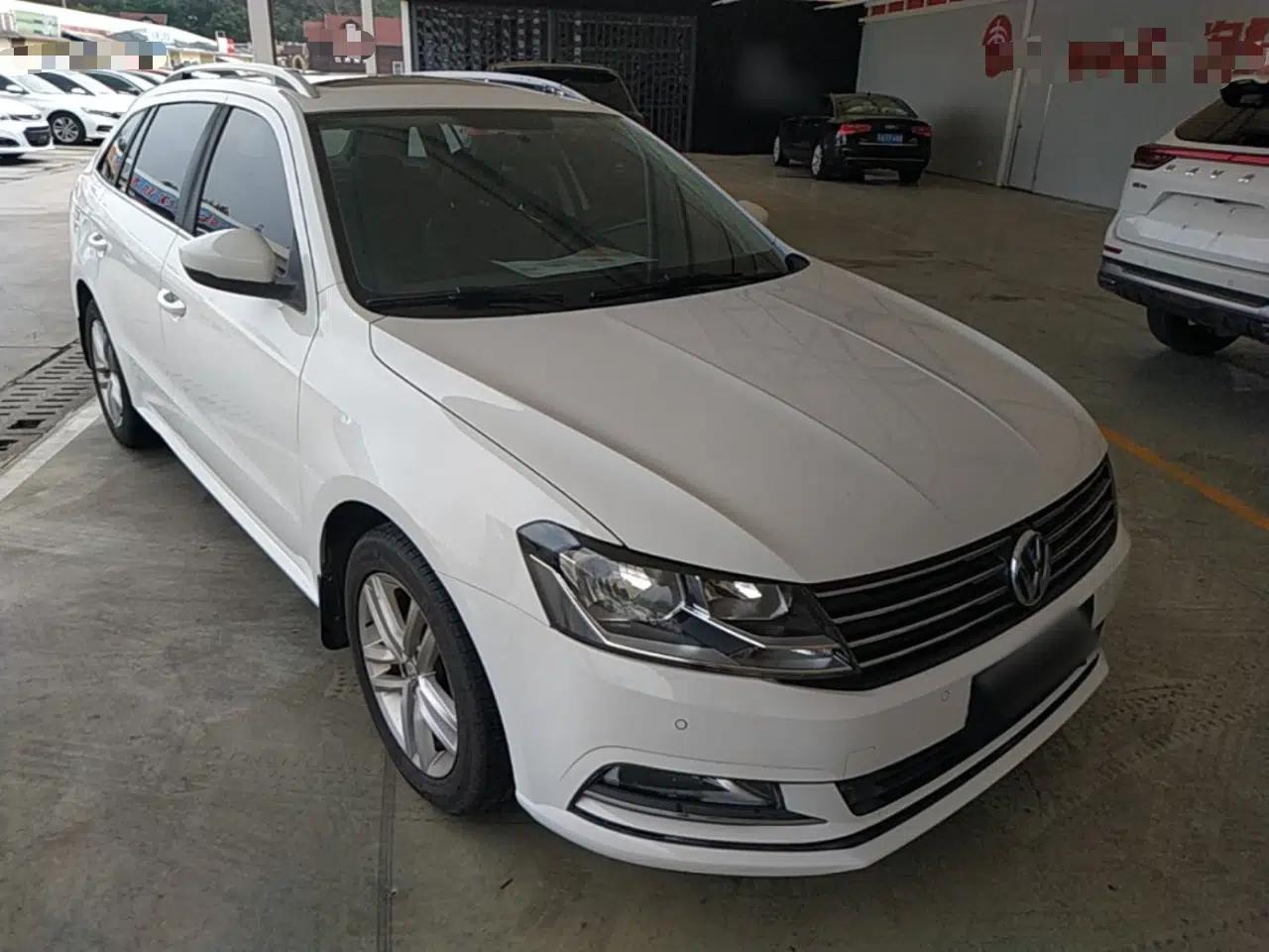 Used Volkswagen Gran Lavida 2015 1.6L Automatic Comfort Edition — миниатюра 12