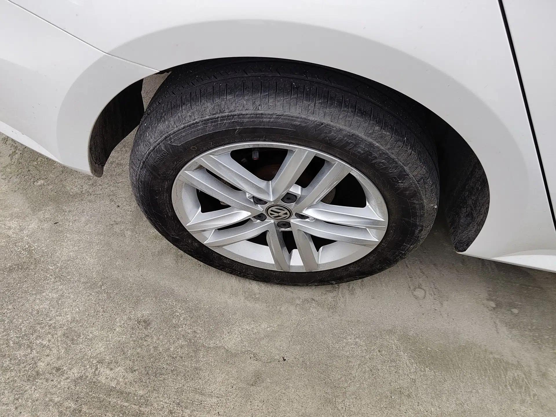 Used Volkswagen Gran Lavida 2017 230TSI DSG Comfort Edition — миниатюра 11