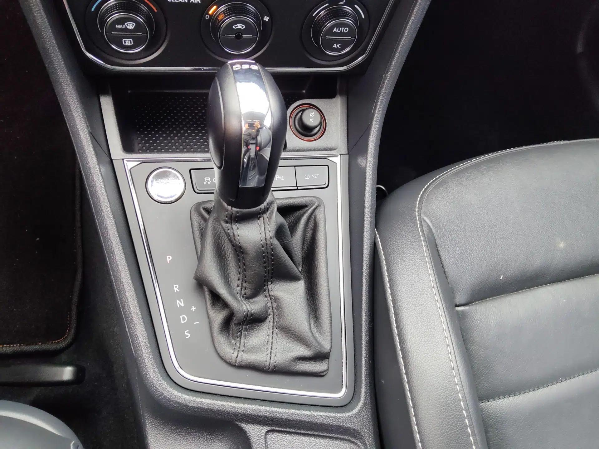 Used Volkswagen Gran Lavida 2017 230TSI DSG Comfort Edition — миниатюра 16