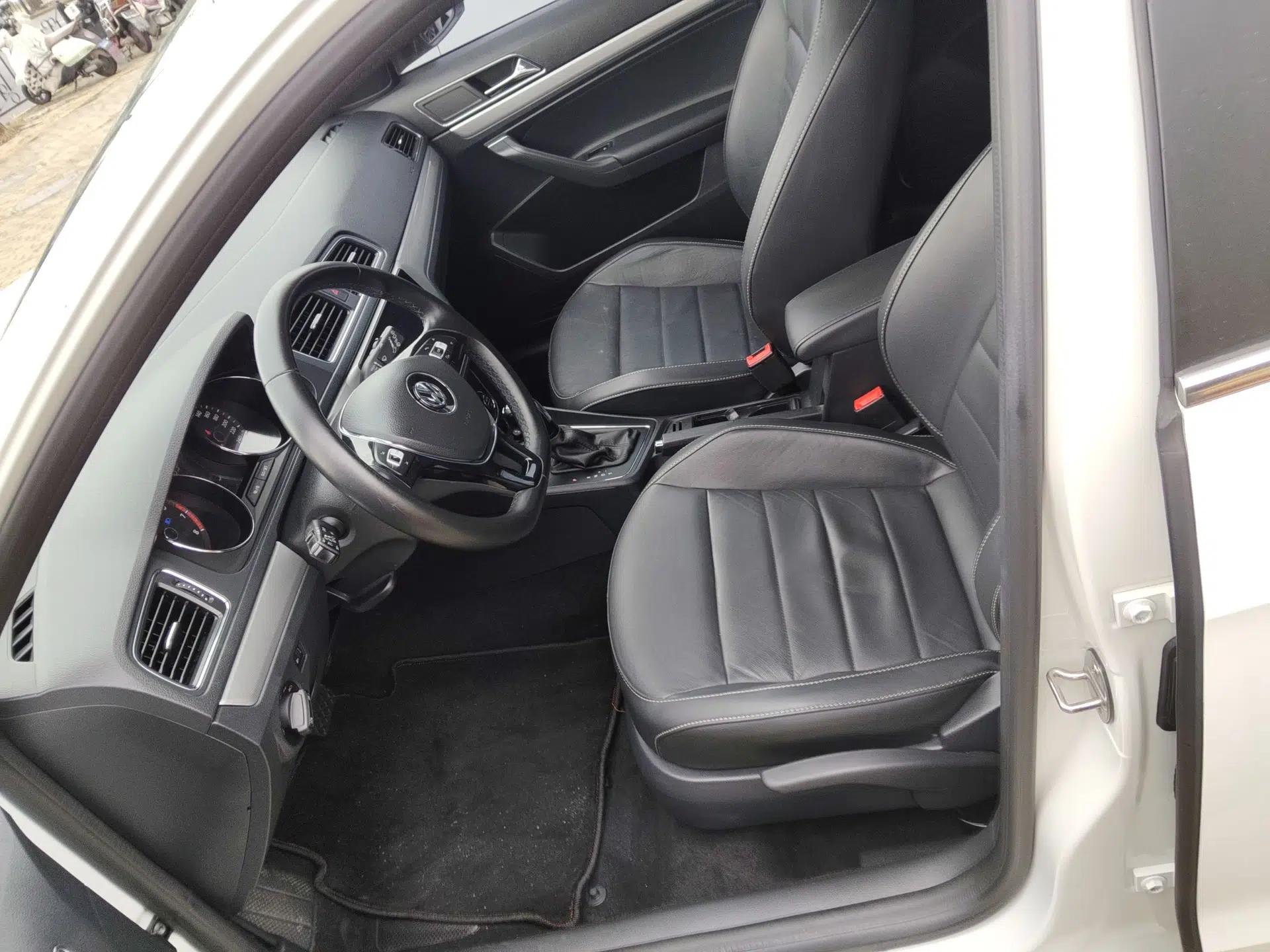 Used Volkswagen Gran Lavida 2017 230TSI DSG Comfort Edition — миниатюра 17