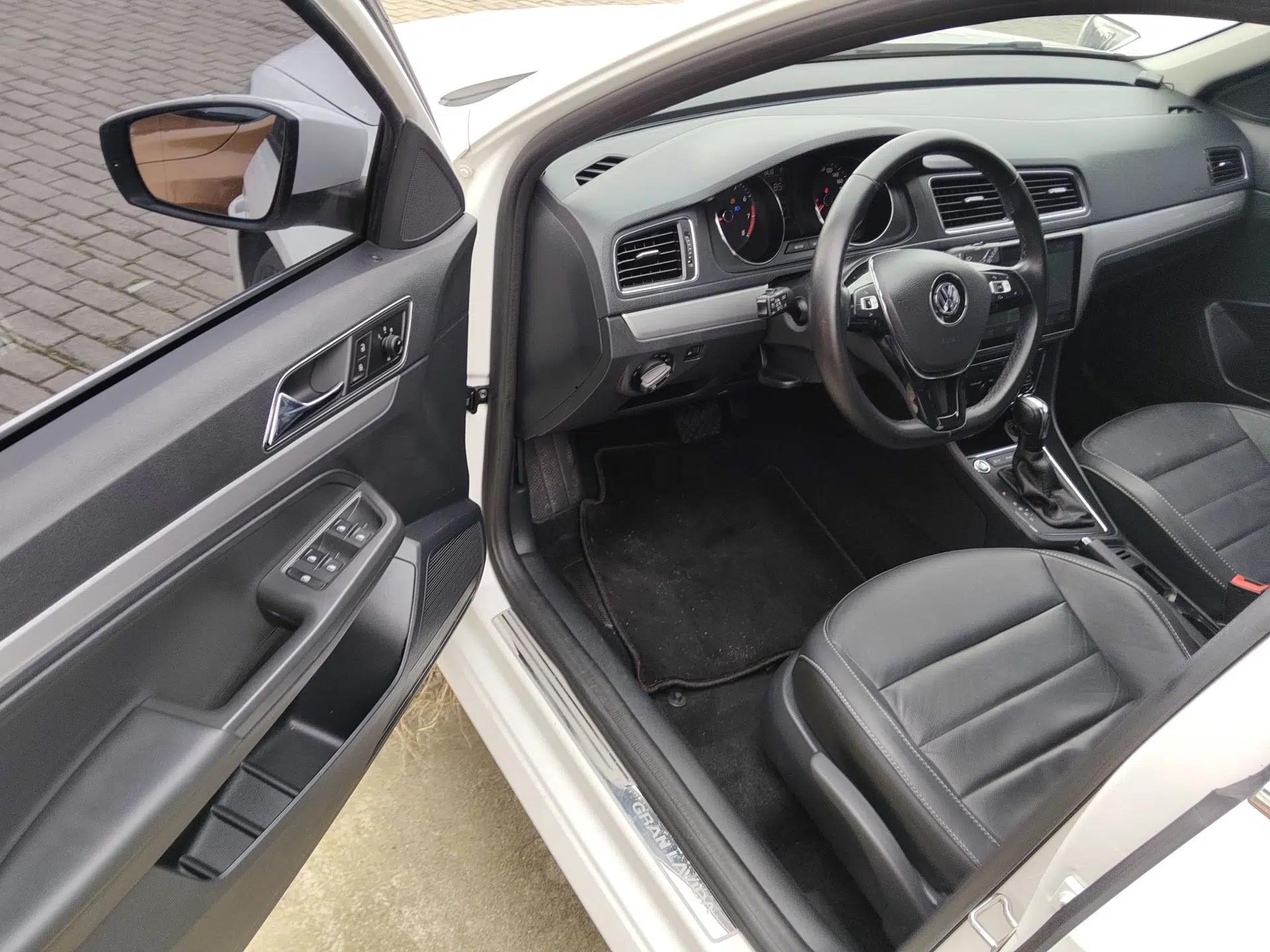 Used Volkswagen Gran Lavida 2017 230TSI DSG Comfort Edition — миниатюра 18