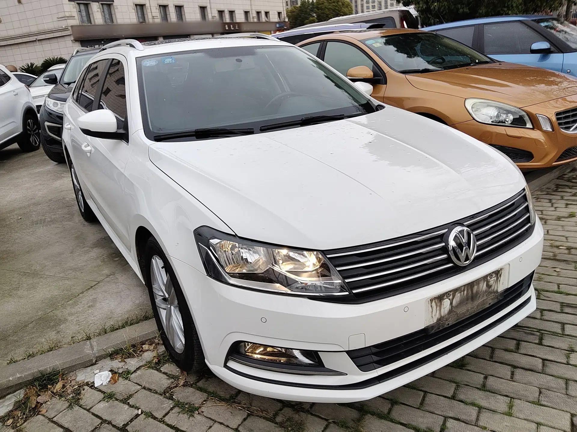 Used Volkswagen Gran Lavida 2017 230TSI DSG Comfort Edition — миниатюра 3