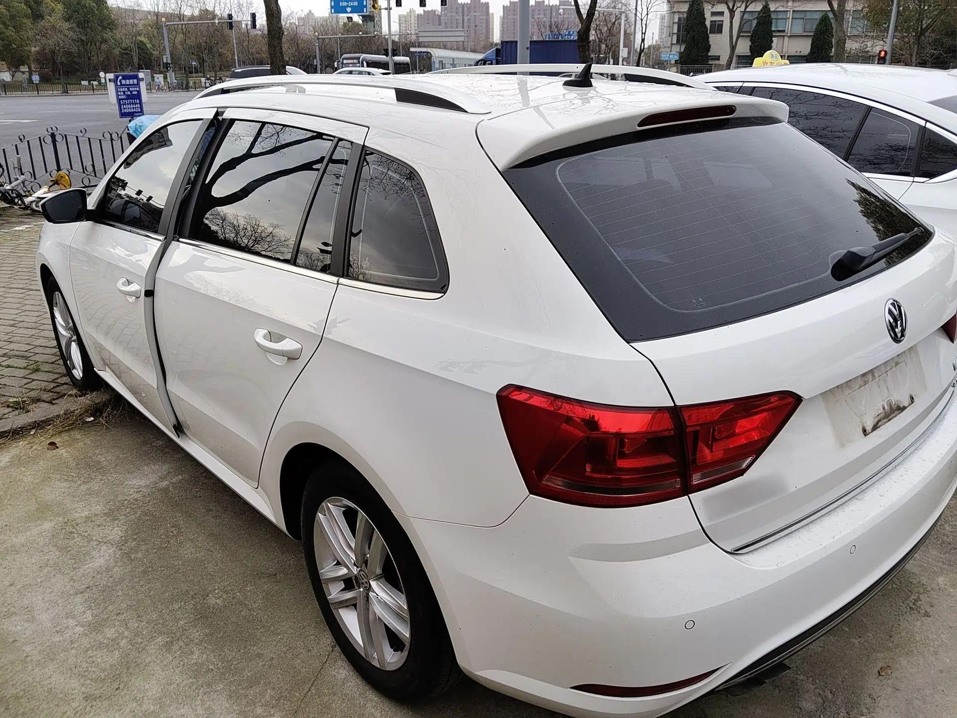 Used Volkswagen Gran Lavida 2017 230TSI DSG Comfort Edition — миниатюра 4