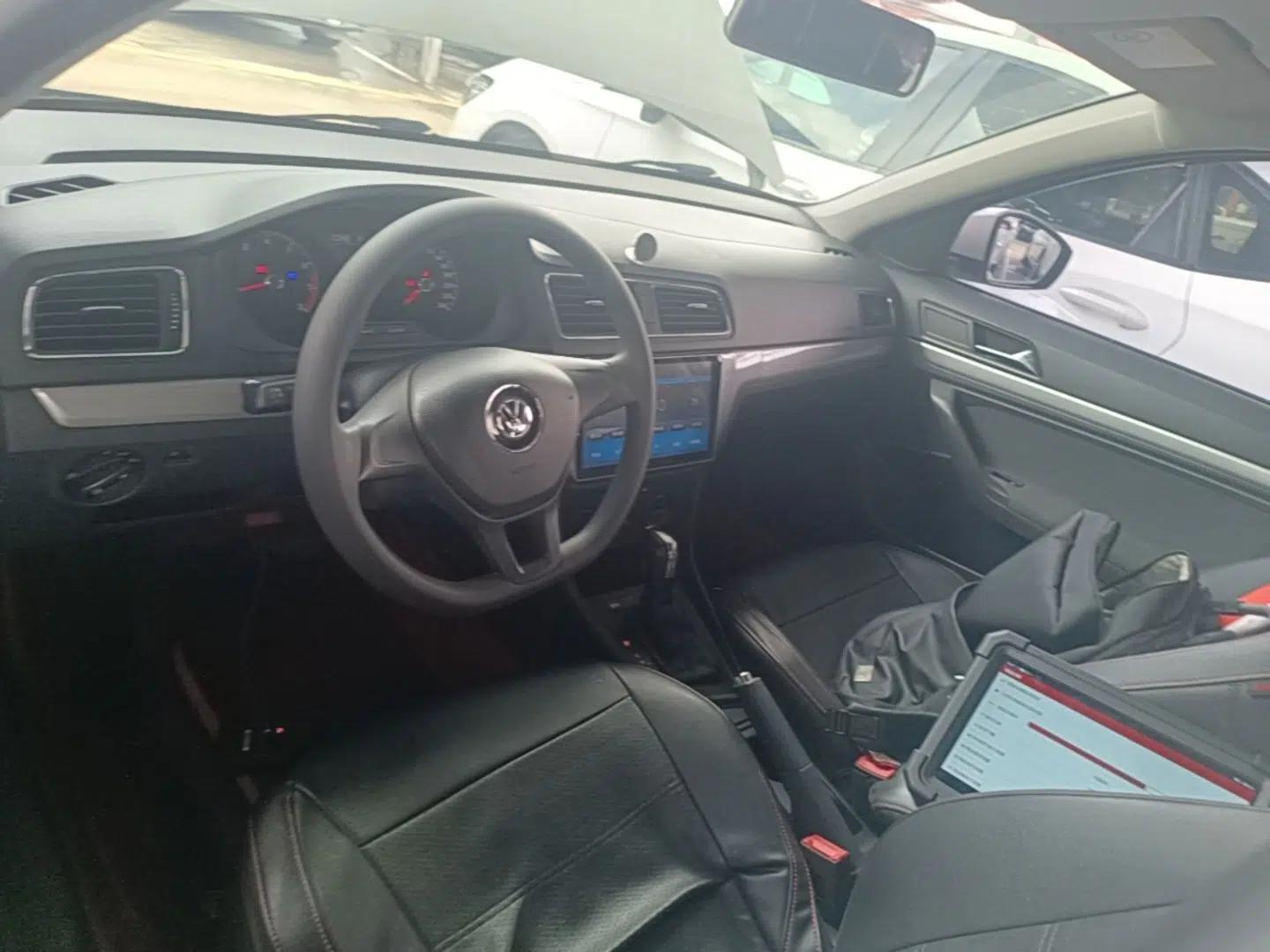 Used Volkswagen Gran Lavida 2017 1.6L Automatic Fashion Edition — миниатюра 12