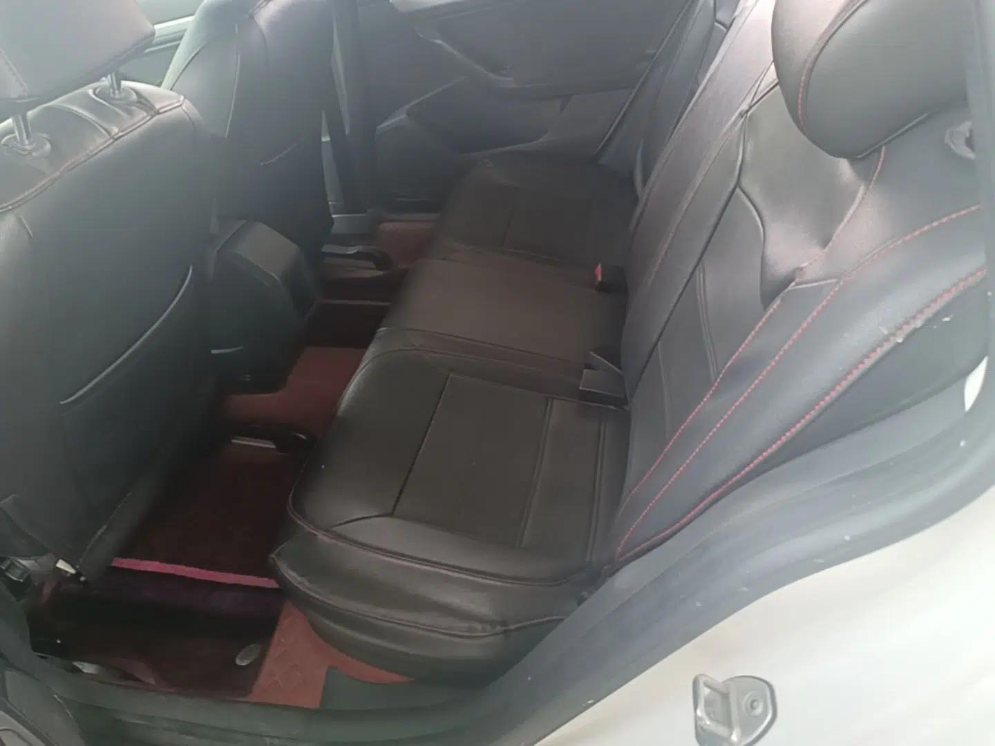 Used Volkswagen Gran Lavida 2017 1.6L Automatic Fashion Edition — миниатюра 20