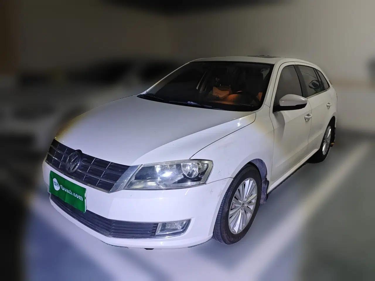 Used Volkswagen Gran Lavida 2013 1.6L Automatic Luxury Model — миниатюра 1