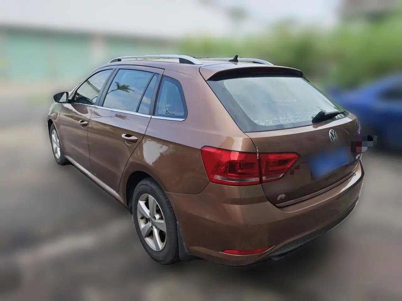 Used Volkswagen Gran Lavida 2015 1.6L Automatic Fashion Edition — миниатюра 4