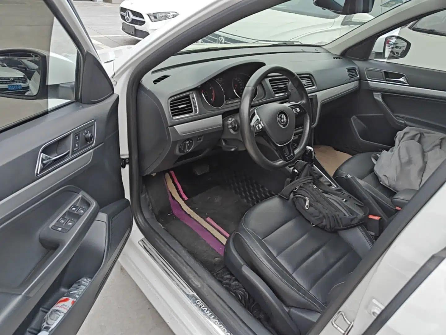 Used Volkswagen Gran Lavida 2017 180TSI DSG Comfort Edition — миниатюра 18