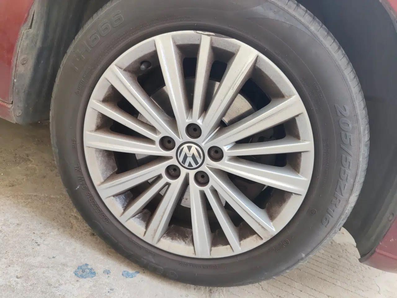 Used Volkswagen Gran Lavida 2013 1.4 TSI Automatic Comfort Model — миниатюра 8