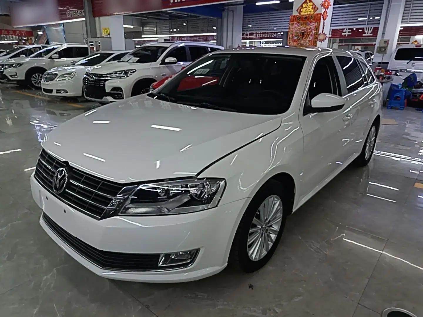 Used Volkswagen Gran Lavida 2013 1.6L Automatic Comfort Model — миниатюра 1