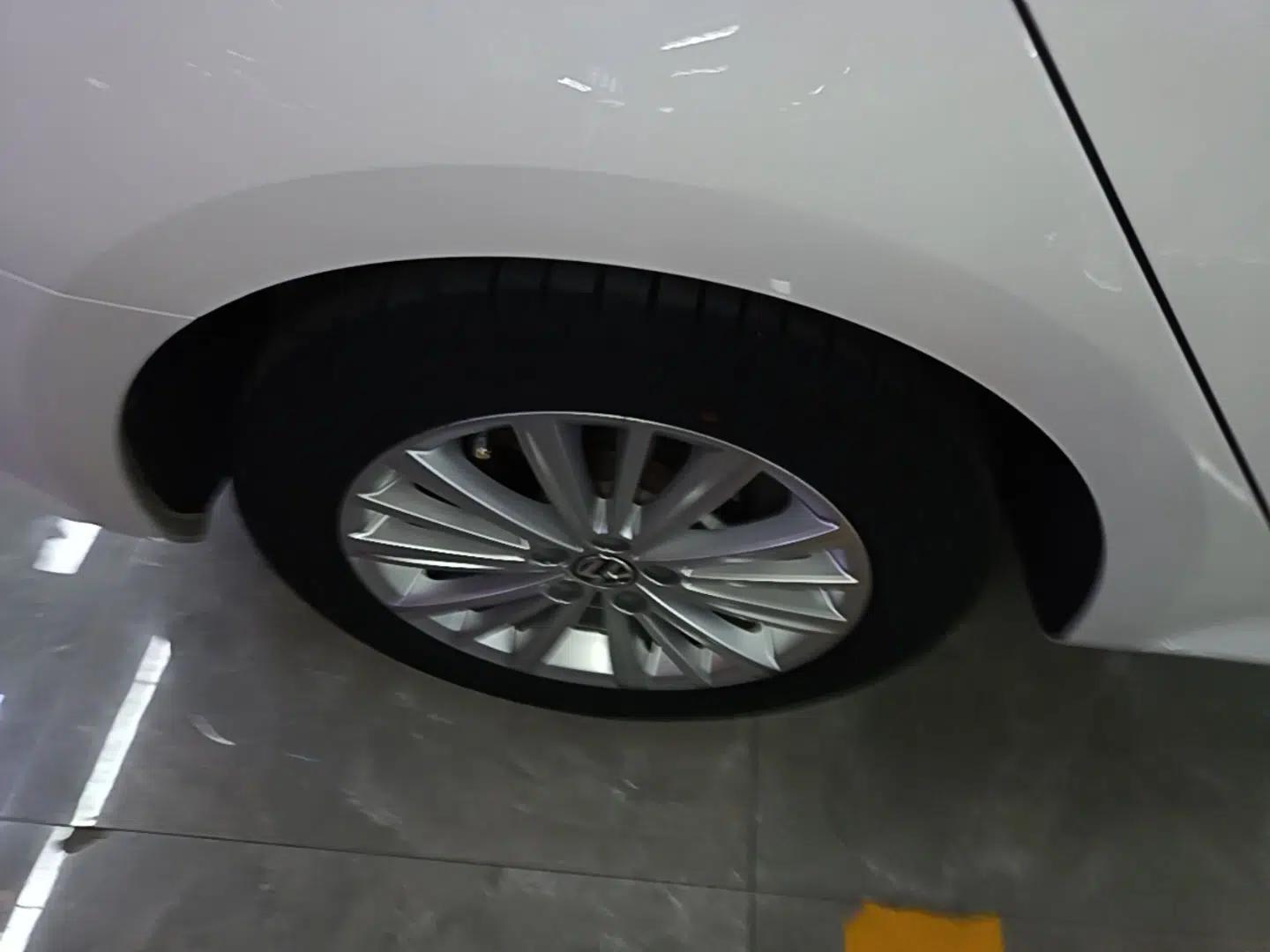 Used Volkswagen Gran Lavida 2013 1.6L Automatic Comfort Model — миниатюра 16