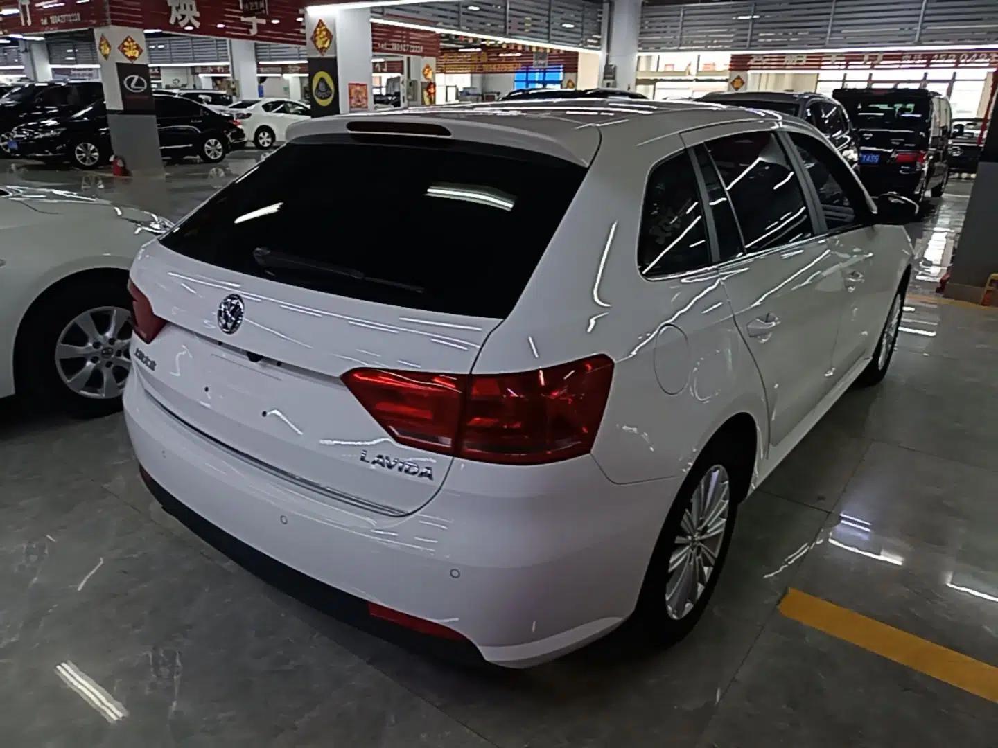 Used Volkswagen Gran Lavida 2013 1.6L Automatic Comfort Model — миниатюра 6