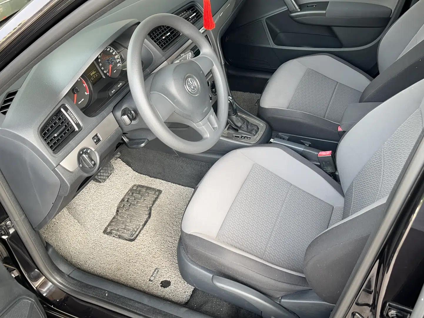 Used Volkswagen Gran Lavida 2013 1.6L Automatic Fashion Model — миниатюра 8