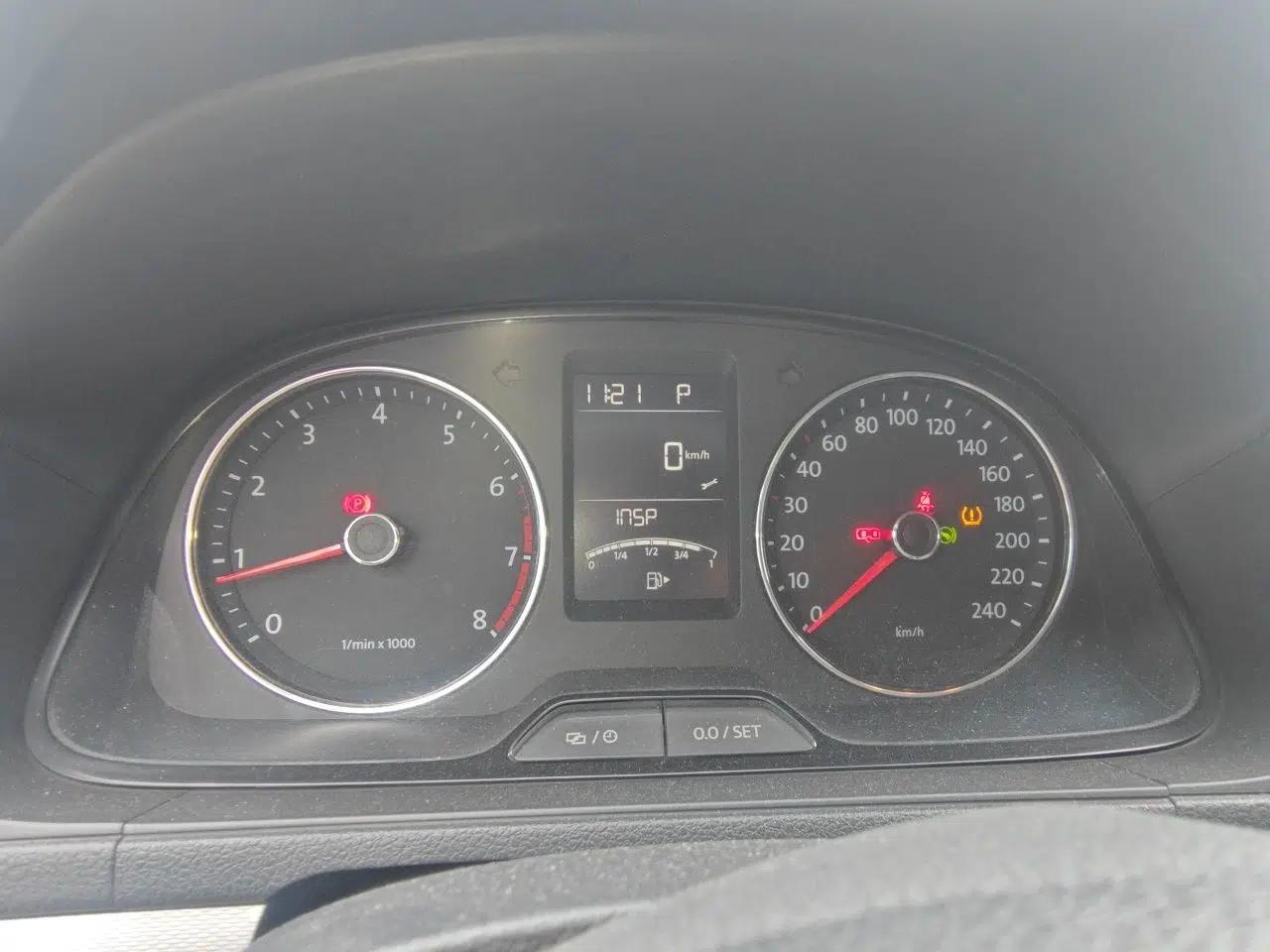 Used Volkswagen Gran Lavida 2013 1.6L Automatic Comfort Model — миниатюра 11