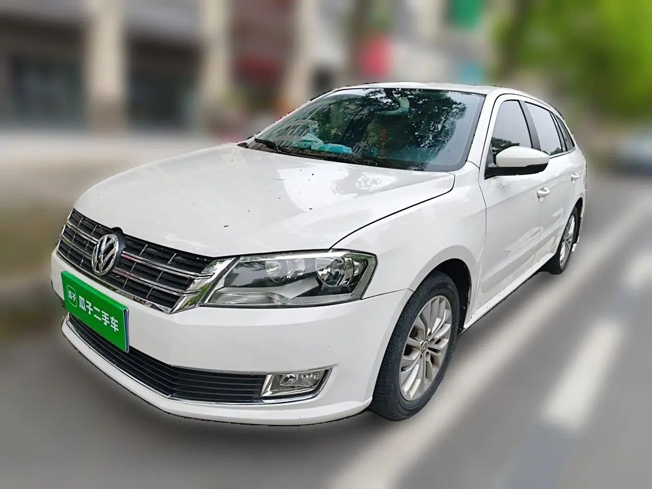 Used Volkswagen Gran Lavida 2013 1.6L Automatic Luxury Model — миниатюра 1