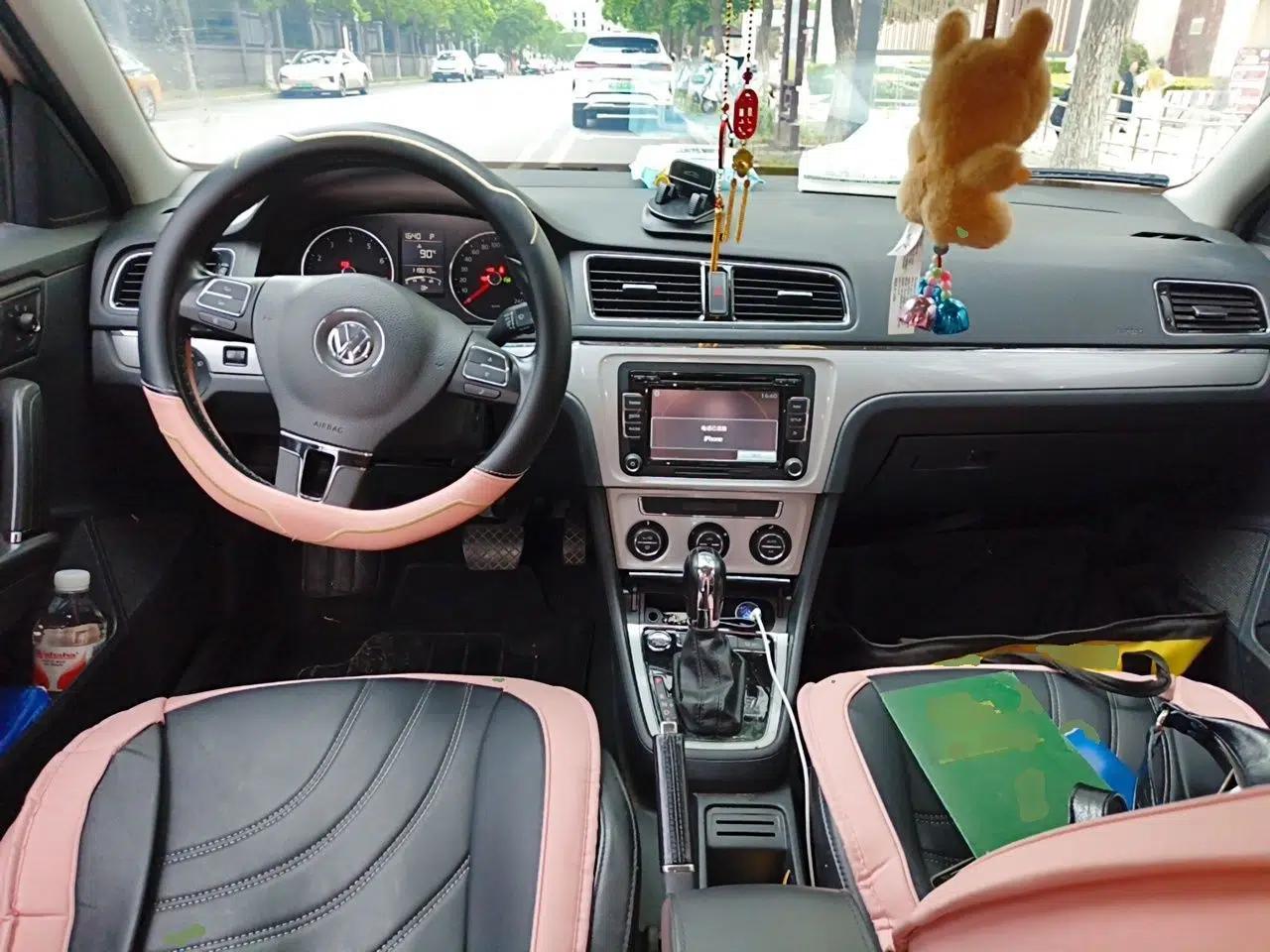 Used Volkswagen Gran Lavida 2013 1.6L Automatic Luxury Model — миниатюра 9