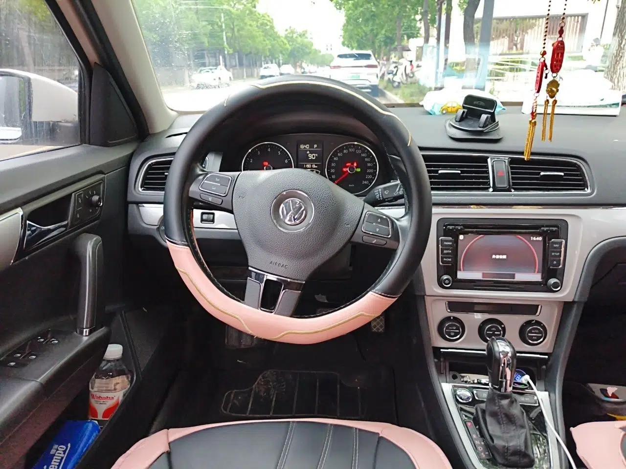 Used Volkswagen Gran Lavida 2013 1.6L Automatic Luxury Model — миниатюра 10