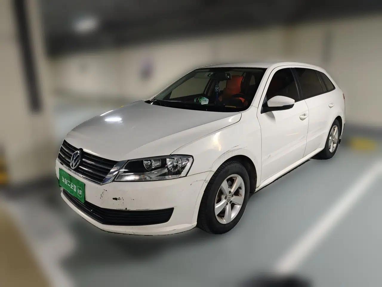 Used Volkswagen Gran Lavida 2013 1.6L Automatic Fashion Model — миниатюра 1