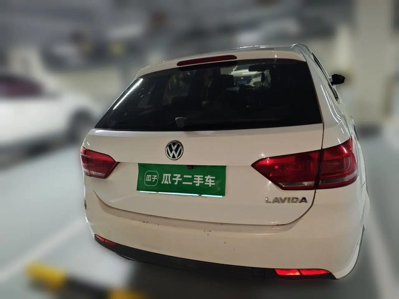 Used Volkswagen Gran Lavida 2013 1.6L Automatic Fashion Model — миниатюра 5