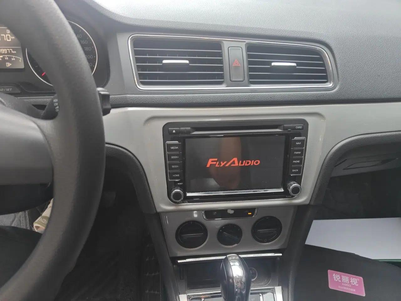 Used Volkswagen Gran Lavida 2013 1.4 TSI Automatic Comfort Model — миниатюра 13