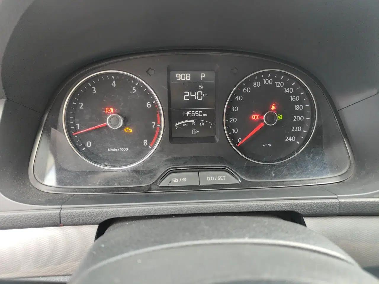 Used Volkswagen Gran Lavida 2013 1.6L Automatic Comfort Model — миниатюра 12