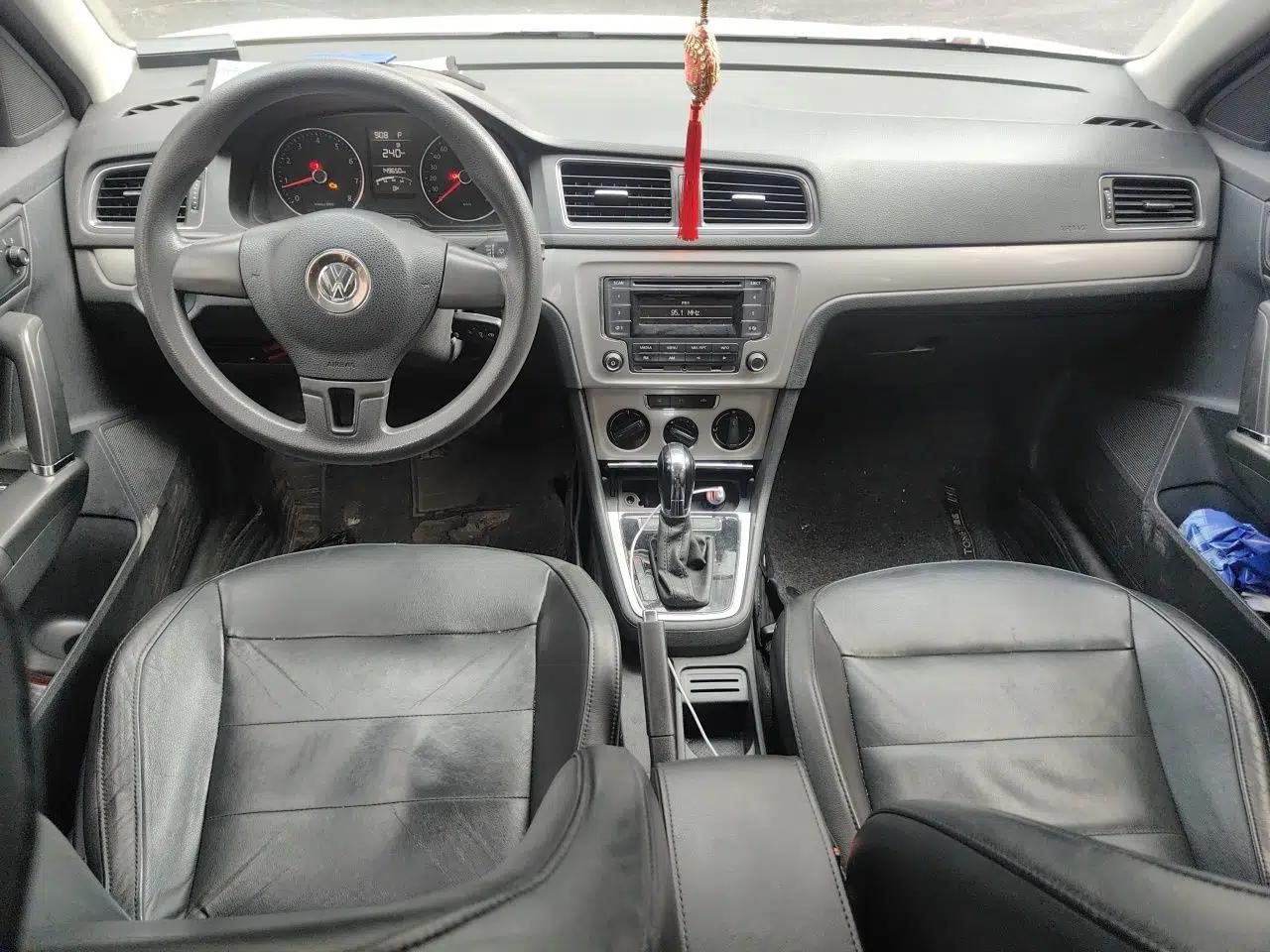 Used Volkswagen Gran Lavida 2013 1.6L Automatic Comfort Model — миниатюра 9