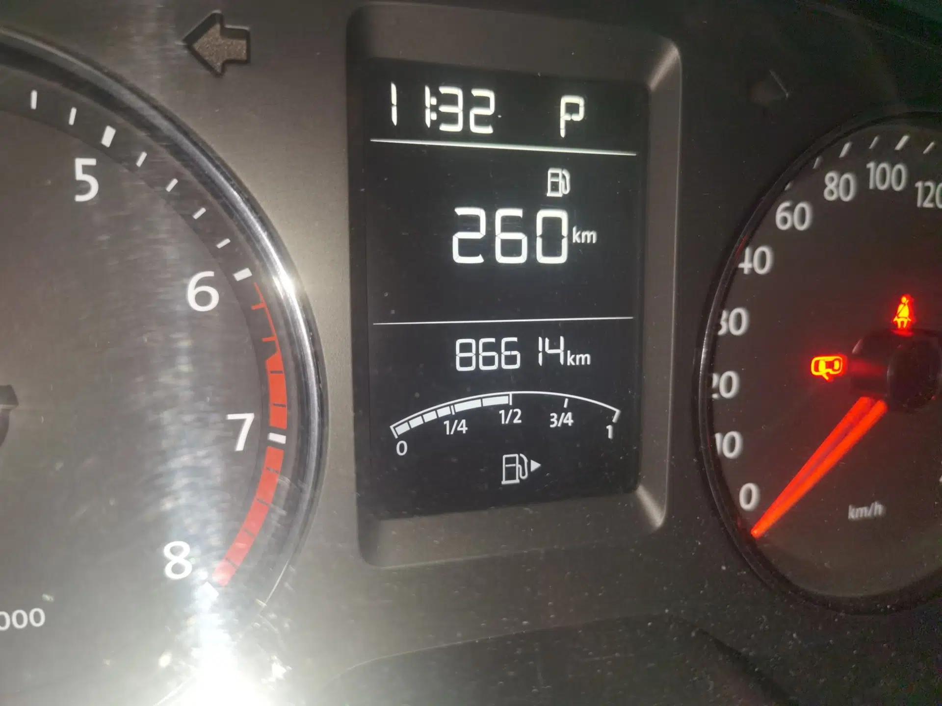 Used Volkswagen Gran Lavida 2013 1.6L Automatic Comfort Model — миниатюра 12