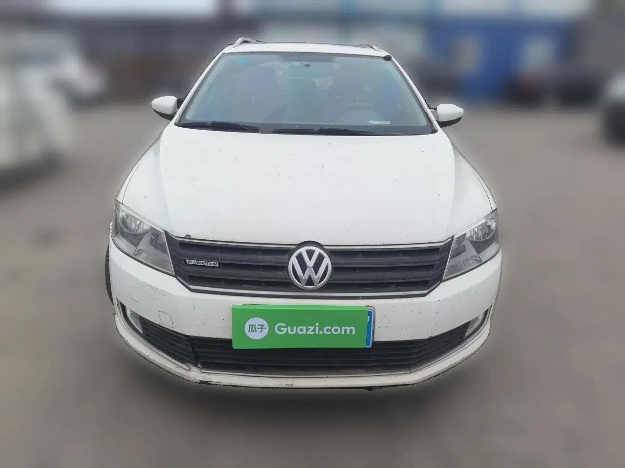 Used Volkswagen Gran Lavida 2013 1.4 TSI Manual Comfort Model — миниатюра 2