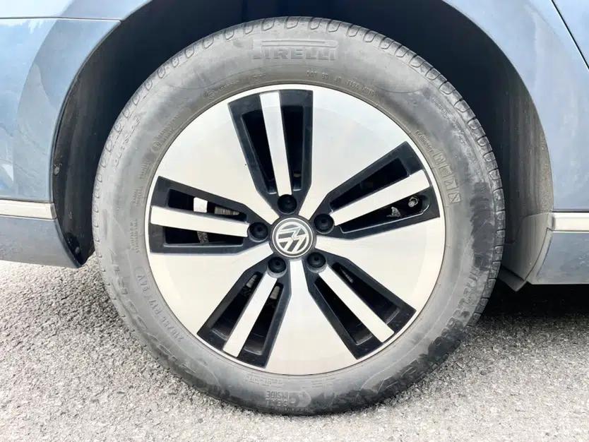 Used Volkswagen Variant New Energy 2019 GTE model — миниатюра 16