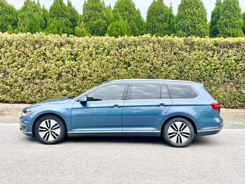Used Volkswagen Variant New Energy 2019 GTE model — миниатюра 18