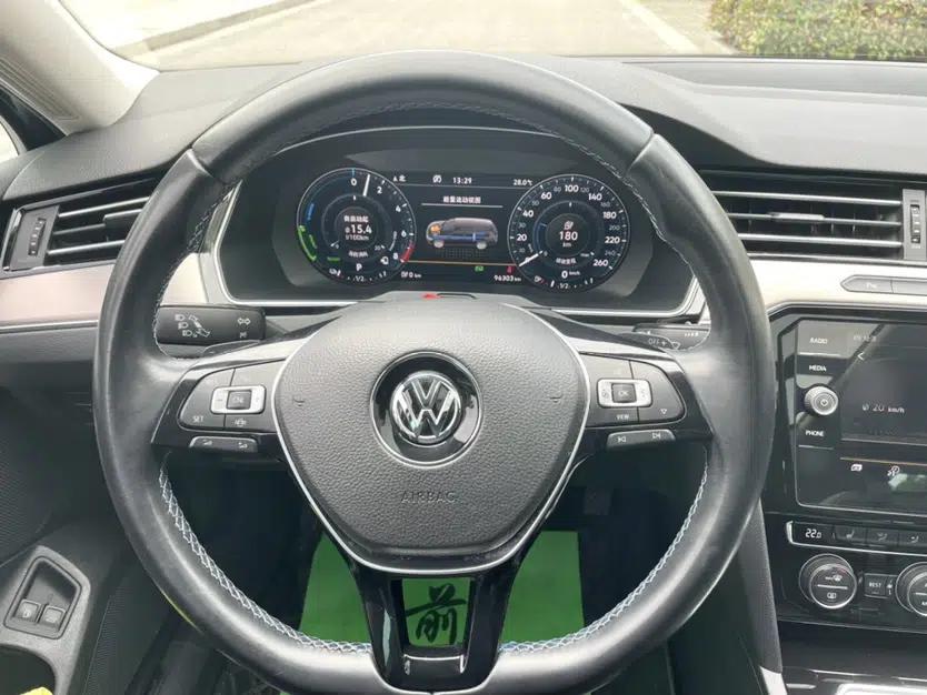 Used Volkswagen Variant New Energy 2019 GTE model — миниатюра 20