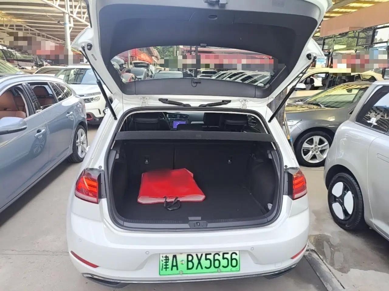 Used Volkswagen Golf Pure Electric 2020 Chari — миниатюра 27