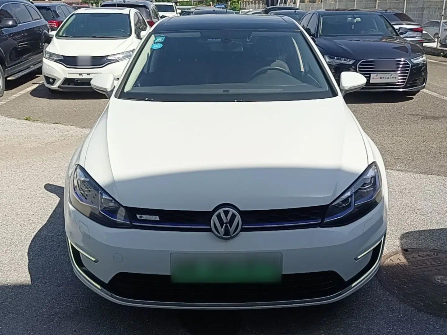 Used Volkswagen Golf Pure Electric 2020 Chari — миниатюра 2