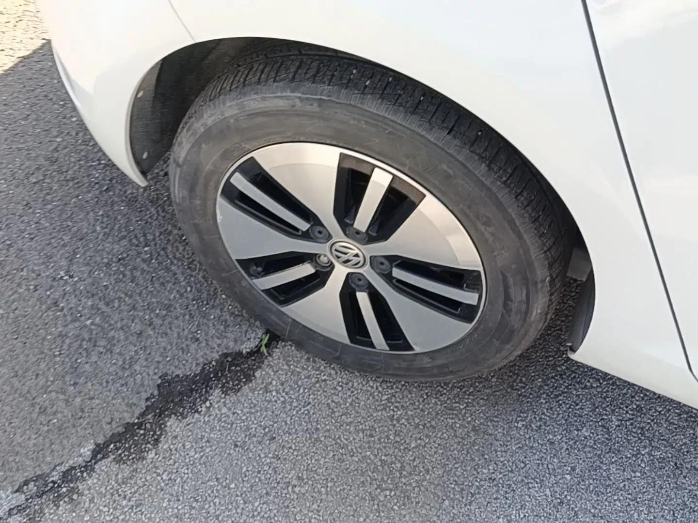 Used Volkswagen Golf Pure Electric 2020 Chari — миниатюра 11