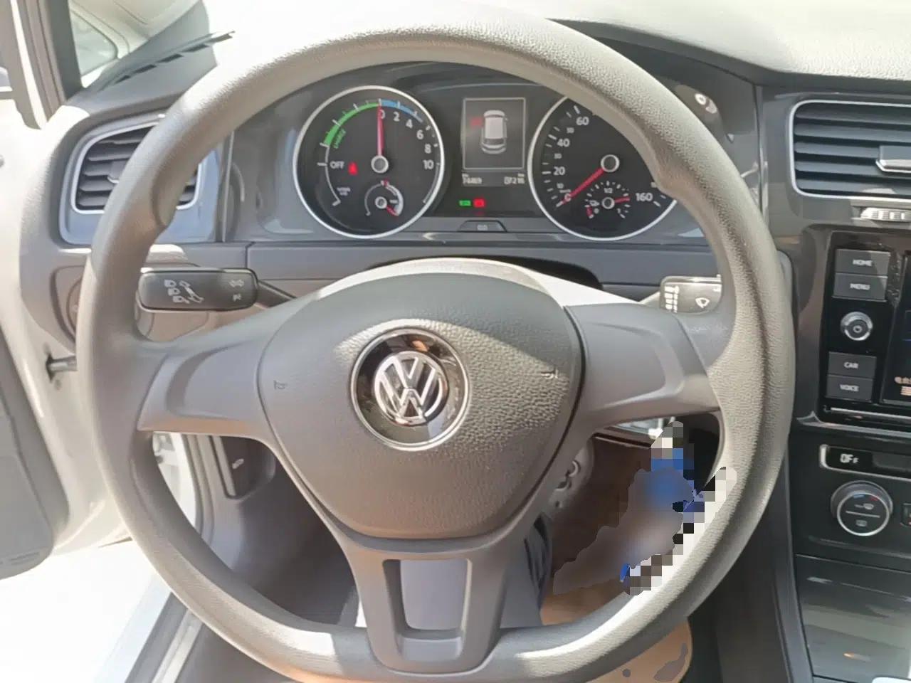 Used Volkswagen Golf Pure Electric 2020 Chari — миниатюра 13