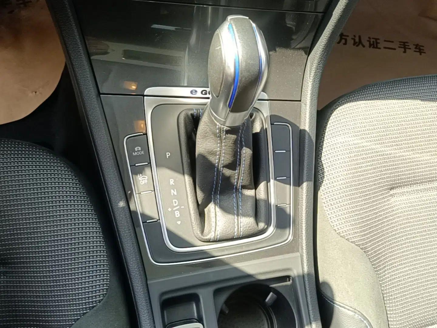 Used Volkswagen Golf Pure Electric 2020 Chari — миниатюра 16