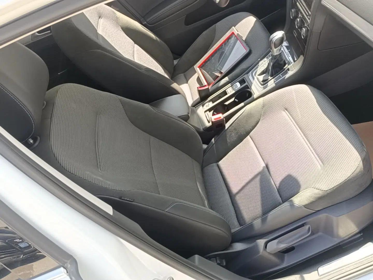 Used Volkswagen Golf Pure Electric 2020 Chari — миниатюра 19