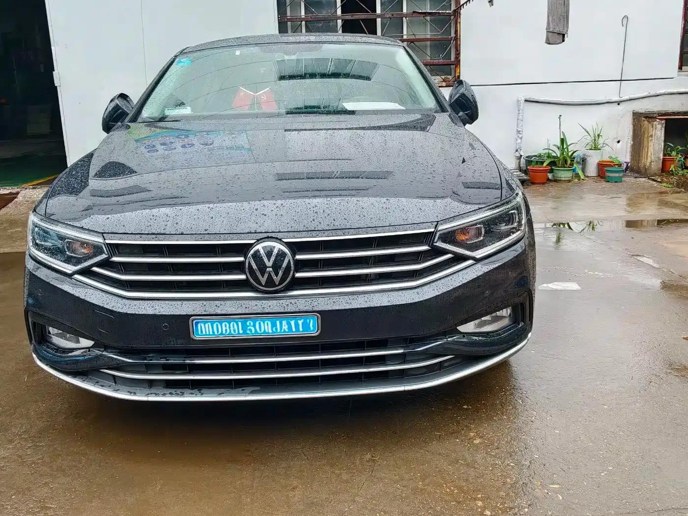 2020 Volkswagen Passat 330TSI DSG Leading Edition — миниатюра 2