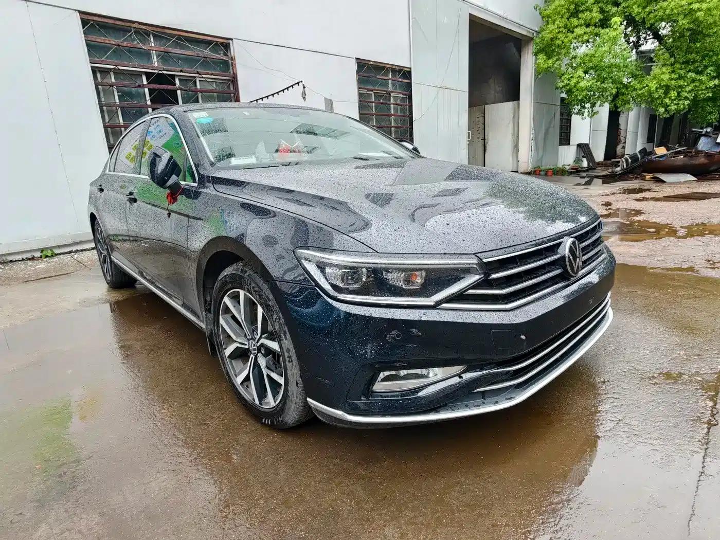 2020 Volkswagen Passat 330TSI DSG Leading Edition — миниатюра 5