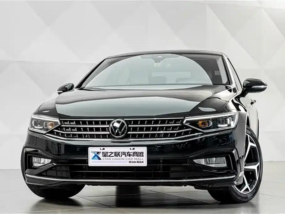 2024 Volkswagen Magotan 330TSI DSG Luxury Edition (2 Million Units Limited Edition) — миниатюра 3